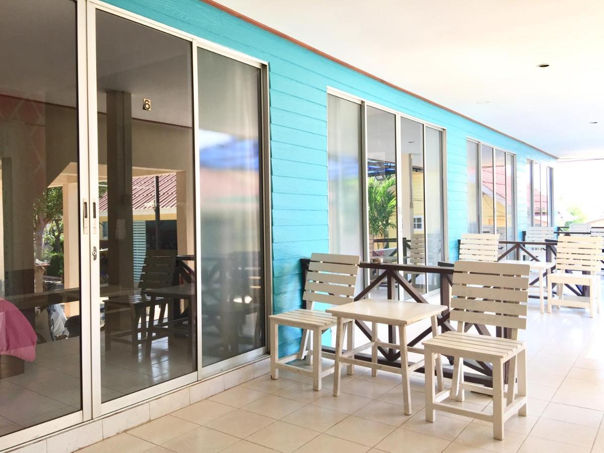 Insook Ko Larn Resort Dış mekan fotoğraf