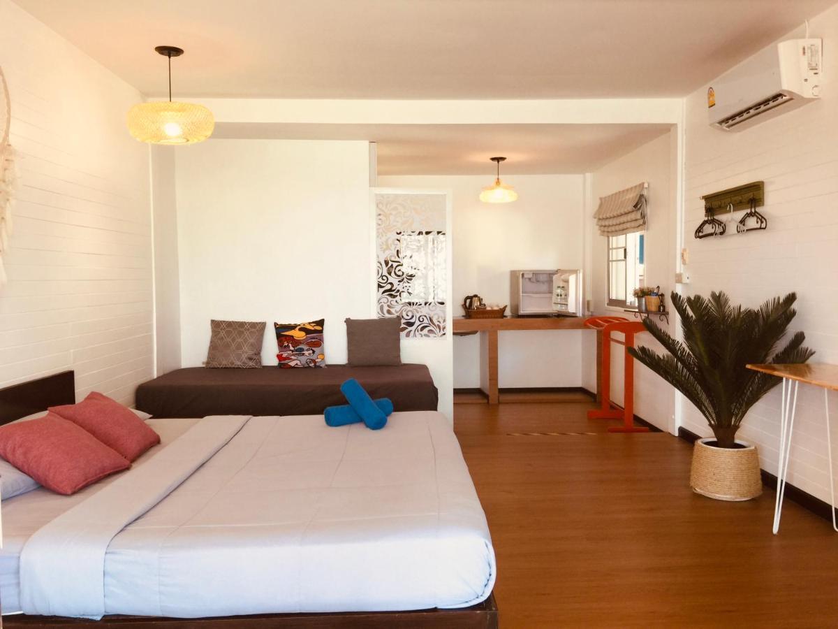 Insook Ko Larn Resort Dış mekan fotoğraf