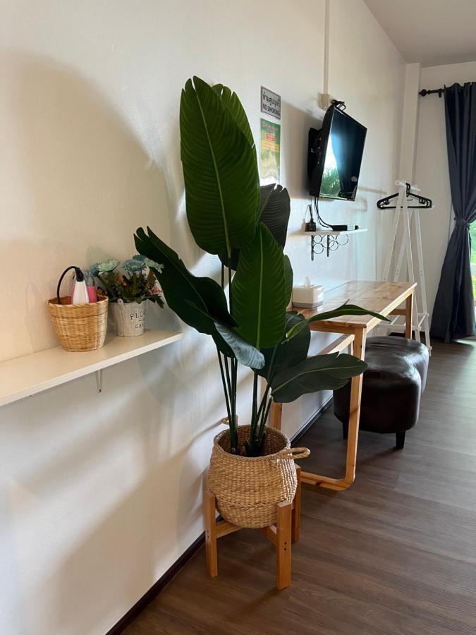 Insook Ko Larn Resort Dış mekan fotoğraf