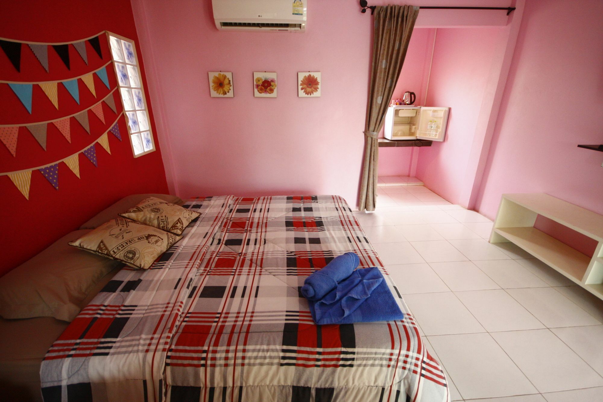 Insook Ko Larn Resort Dış mekan fotoğraf