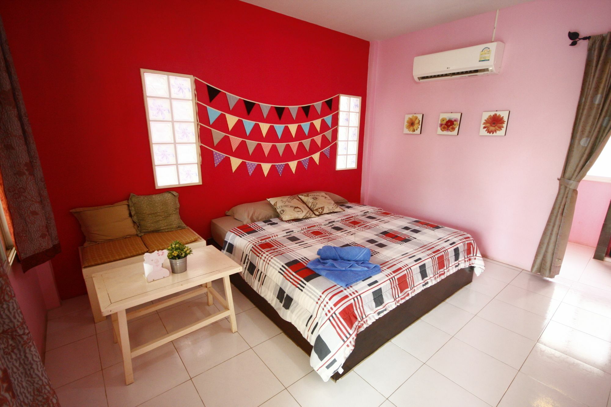 Insook Ko Larn Resort Dış mekan fotoğraf